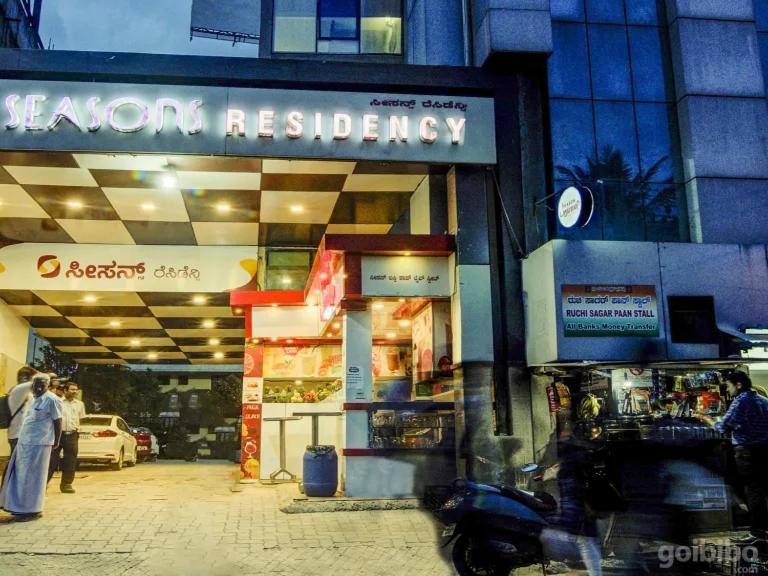 Seasons Residency Hotel Bangalore Buitenkant foto