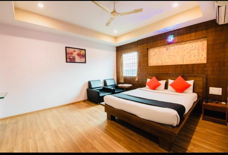 Seasons Residency Hotel Bangalore Buitenkant foto