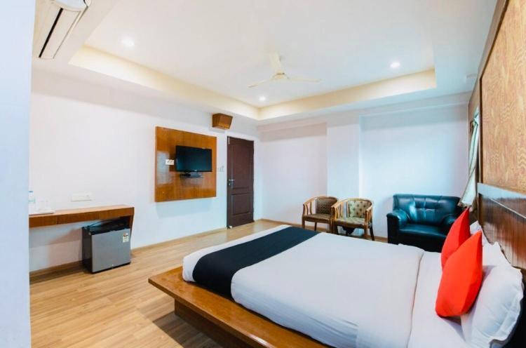 Seasons Residency Hotel Bangalore Buitenkant foto