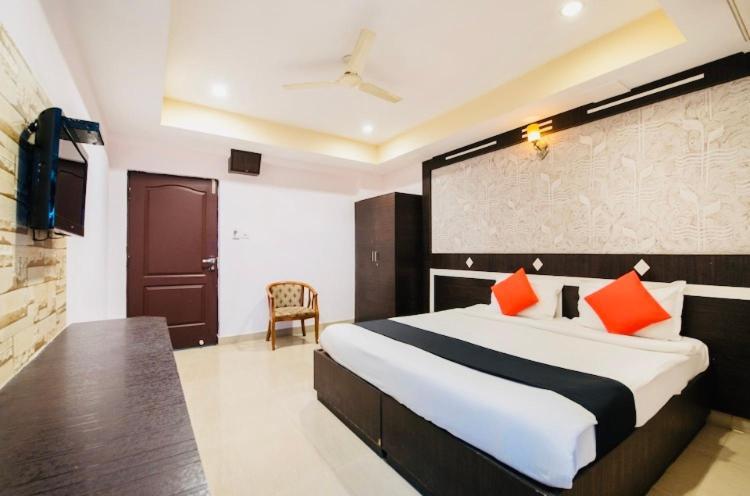 Seasons Residency Hotel Bangalore Buitenkant foto